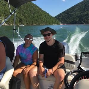 Meet your Posher, Chase